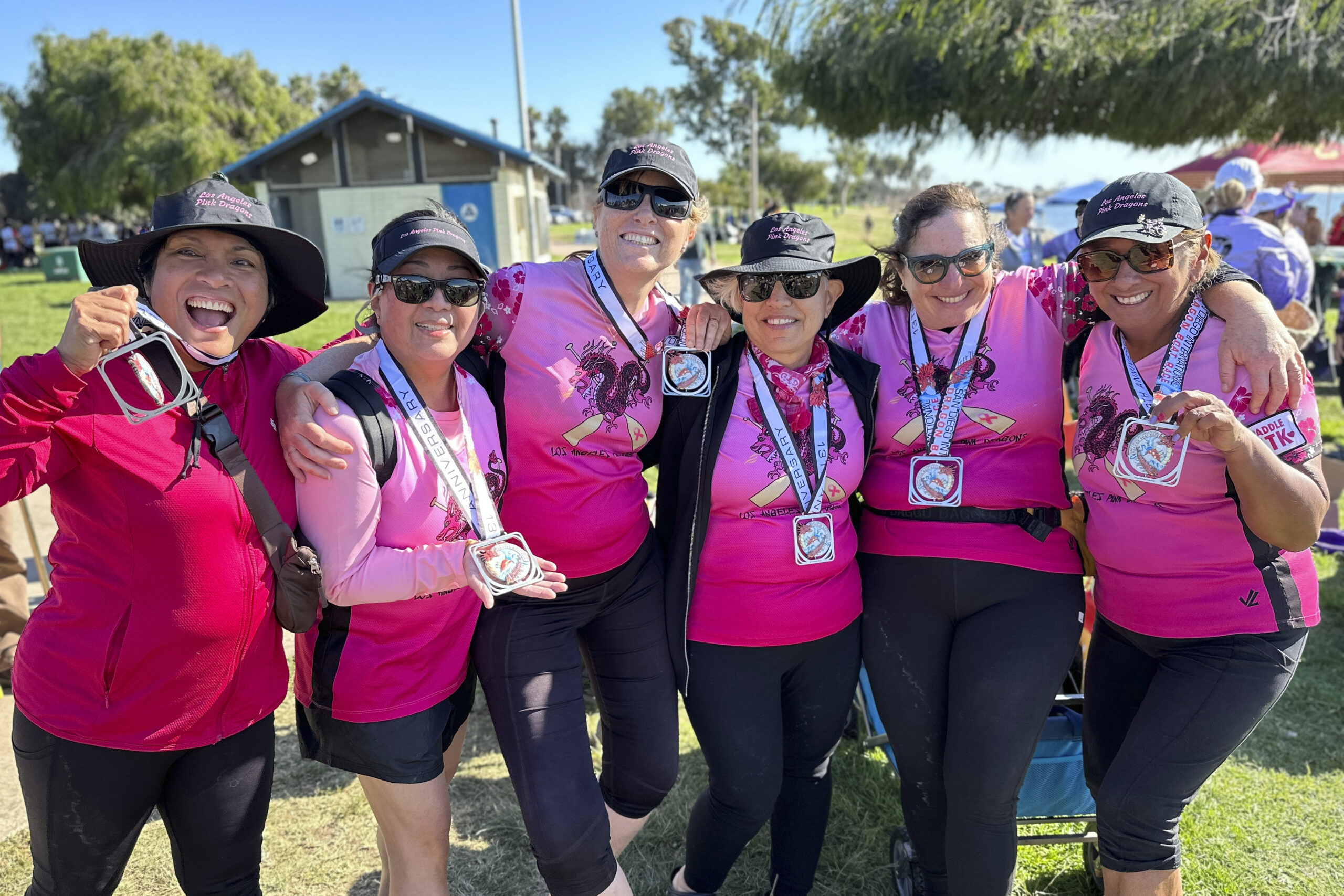LA Pinks Dragon boat breast cancer team spirit LA Pinks Dragon boat breast cancer team spirit